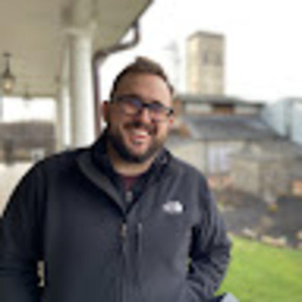 Meet your Posher, Travis